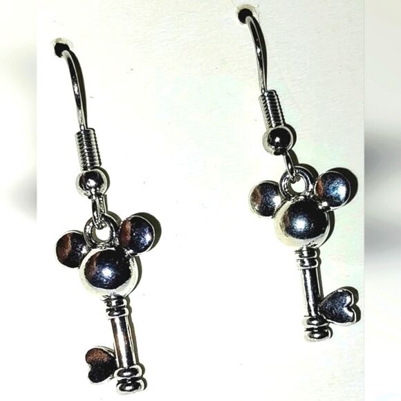 Beautiful Mickey ears with key earrings for kids and women - Picture 2 of 5